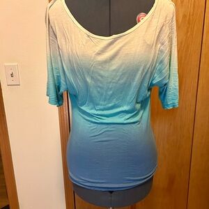 bebe Ombre Blue and White Short Sleeve Top